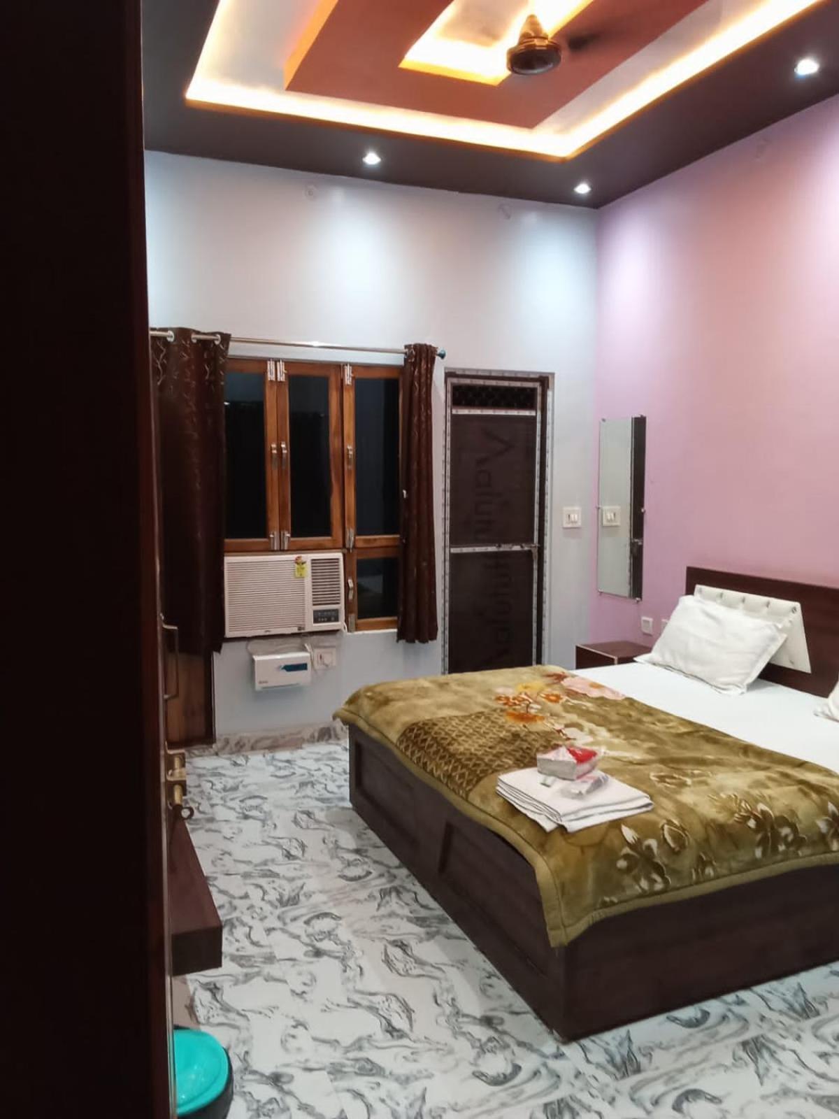 Kaka Guest House Ayodhya Extérieur photo